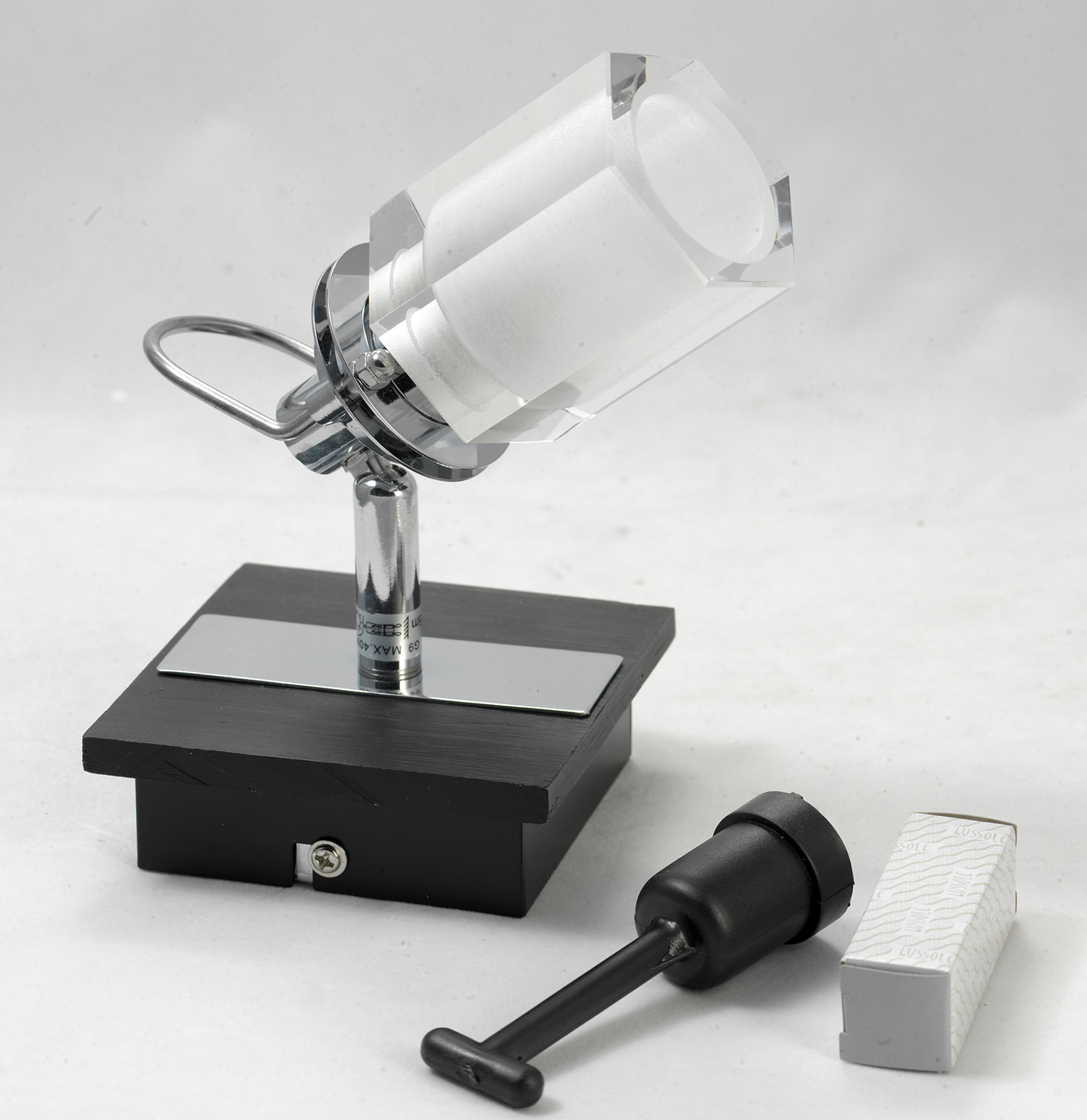 Настенный светильник с регулировкой направления света Lussole Abruzzi LSL-7901-01, IP21, 1xG9x40W, черный, белый, металл с пластиком, стекло - фото 4