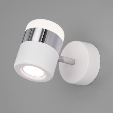 Настенный светильник с регулировкой направления света Eurosvet Oskar 20165/1 LED хром/белый (a045464)