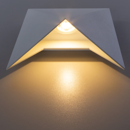 Настенный светодиодный светильник Arte Lamp Busta A1609AP-1WH, LED 9W 3000K 630lm CRI≥80 - миниатюра 4