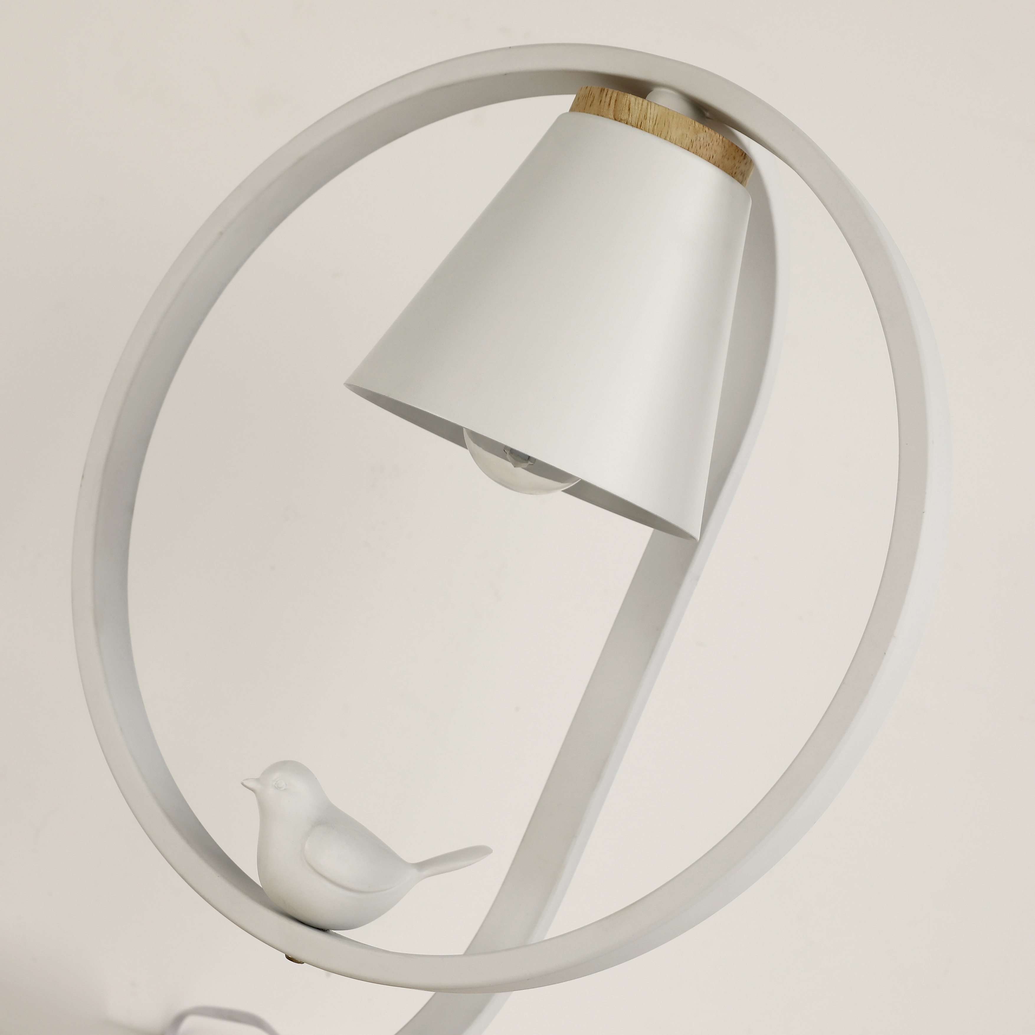 Настольная лампа Favourite F-Promo Uccello 2939-1T, 1xE27x40W, белый - фото 5